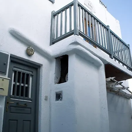 埃莱尼公寓酒店