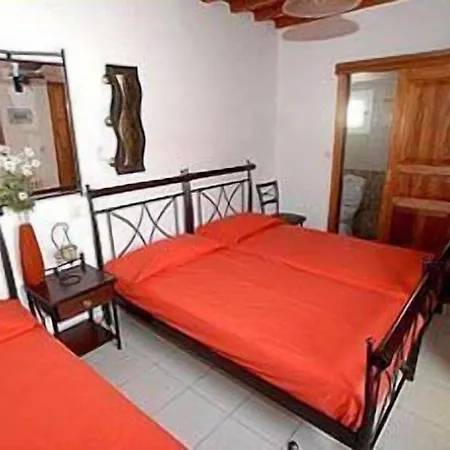 埃莱尼公寓酒店