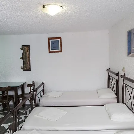 埃莱尼公寓酒店 Mykonos Town