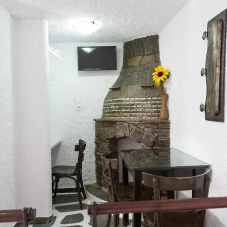 בית הארחה Eleni